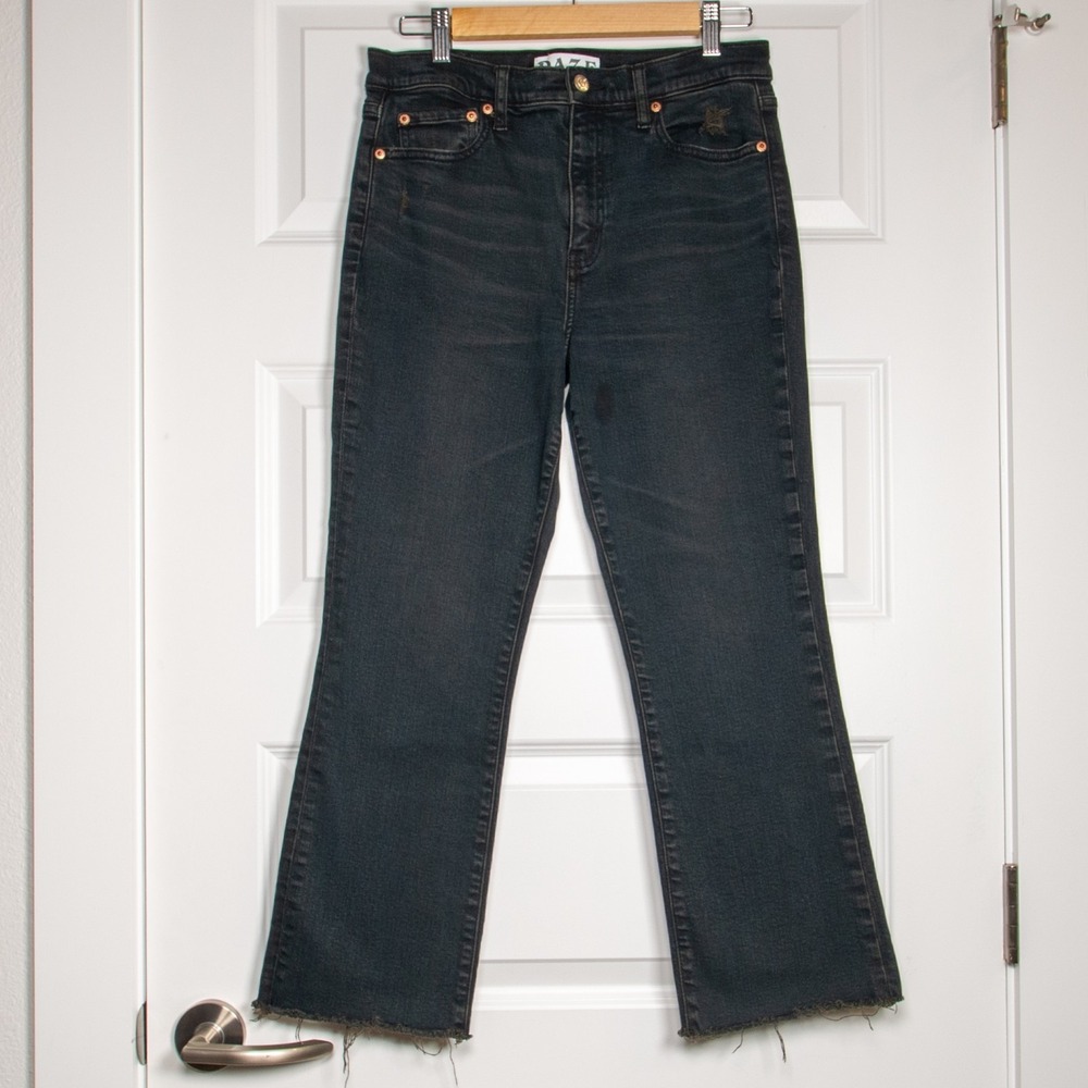 Daze Denim Shy Girl High Rise Crop Flare Jeans Too Late Wash Sz 28